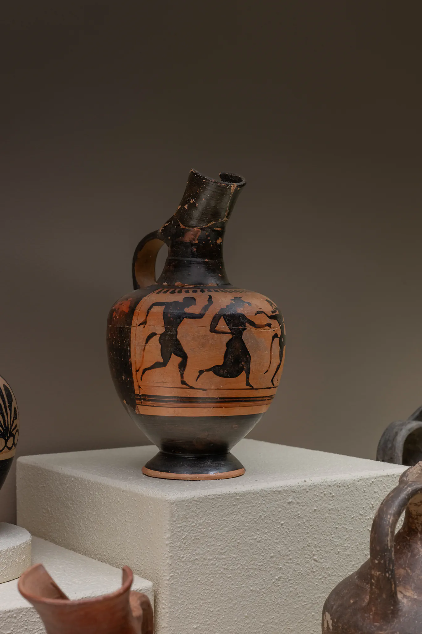 ΑΙΑ.Δ20.17 Οπισθότμημη πρόχους, α.κ. 3036